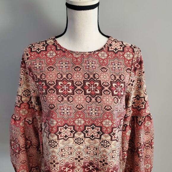 Mimi + Daphne Boho Bishop Sleeve Top M - Picture 3 of 8